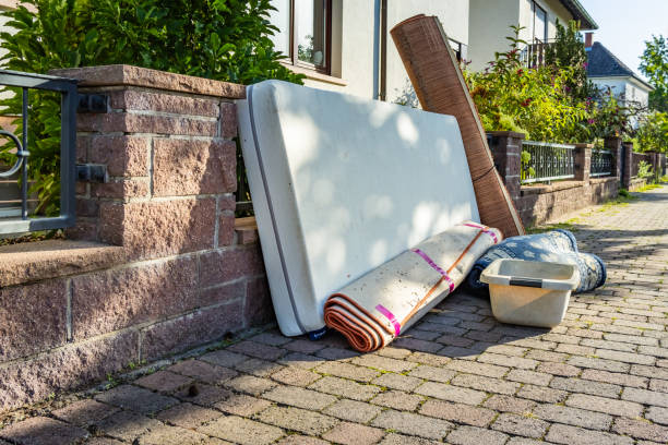 Best Basement Cleanout Services  in Old Bethpage, NY